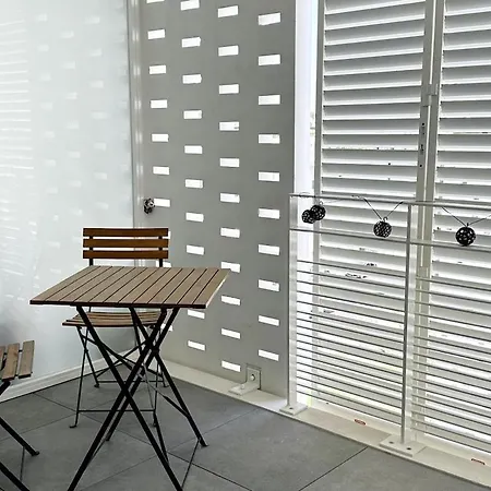 Apartment Recent Pres D'arenes Terrasse Wifi Parking Prive