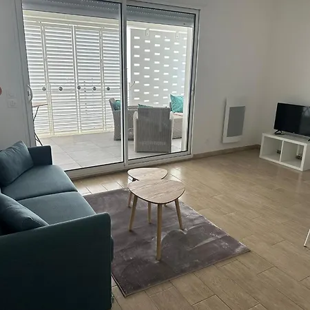 Recent Pres D'arenes Terrasse Wifi Parking Prive Apartment *